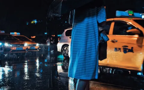 40岁广东男子，每天坚持夜跑6公里，一年后他得到了什么？