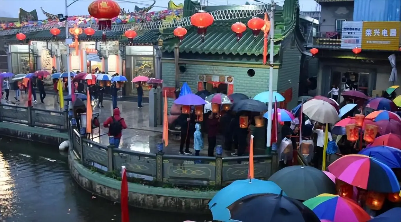 中国人口第一村，全村仅有一个姓氏，人口相当于一个县，就在广东