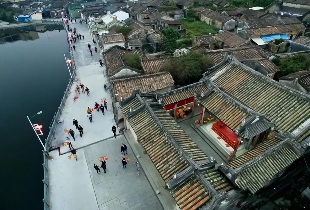 中国人口第一村，全村仅有一个姓氏，人口相当于一个县，就在广东