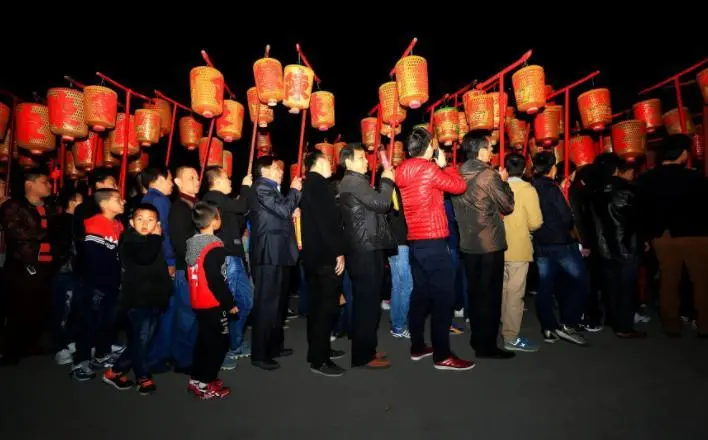 中国人口第一村，全村仅有一个姓氏，人口相当于一个县，就在广东