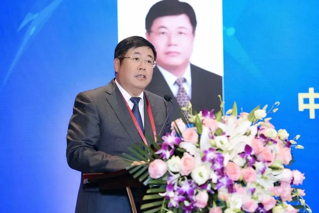 大湾区产教联盟陈标新执行会长参加全球电子商务大会论坛