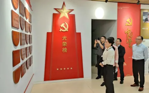 广安职业技术学院党委书记王冬霞到深圳访企拓岗