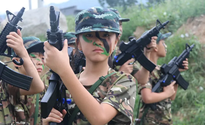 热血军营 强国少年——惠州7天军事体验夏令营