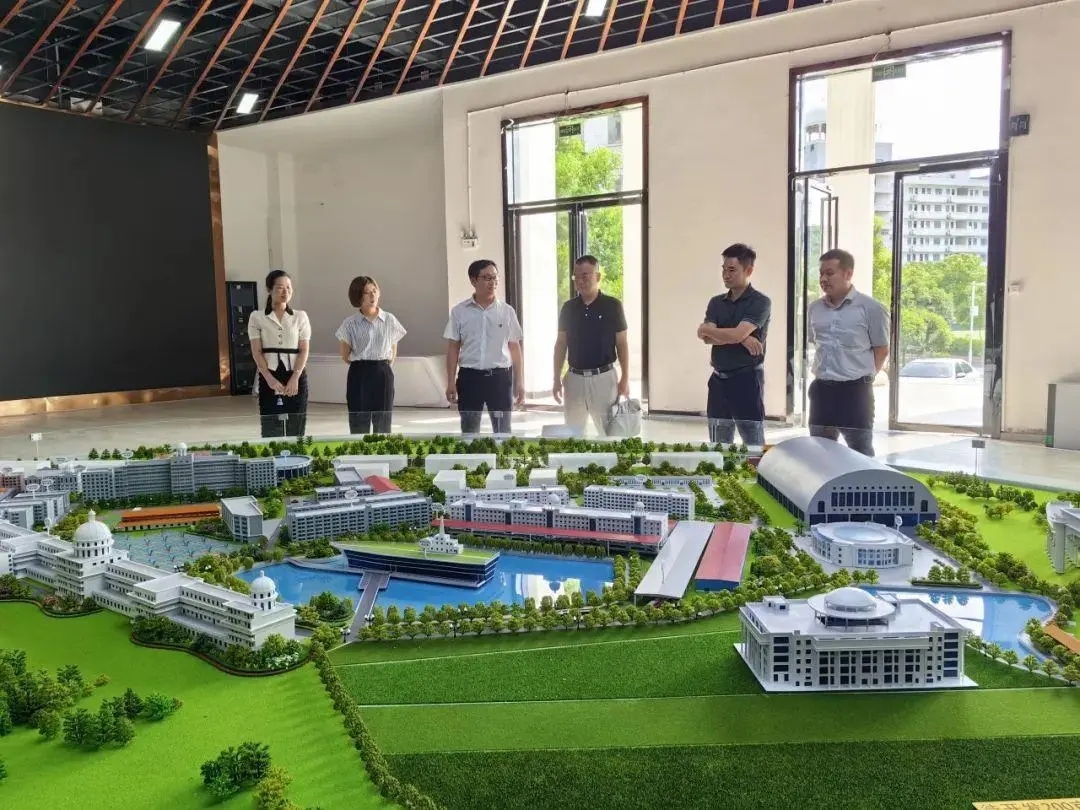 大湾区产教联盟陈标新执行会长走访衡阳科技职业学院与湖南交通工程学院