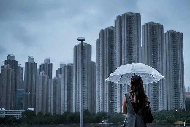 房地产韭菜割不动,开始拔韭菜根了!银行和开发商“吃相”太难看