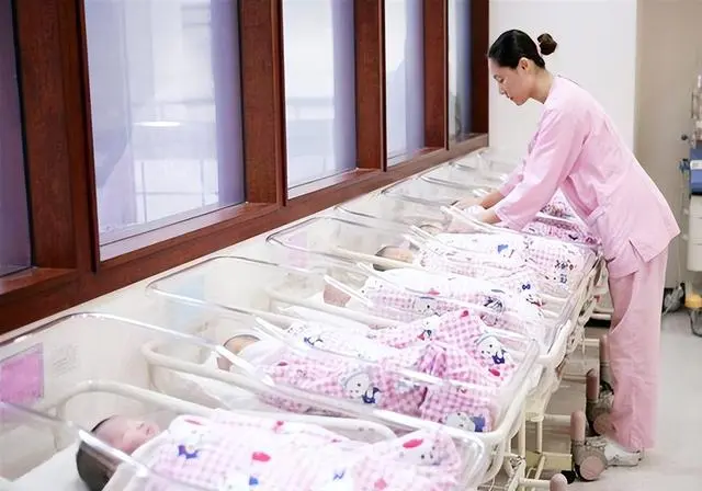 高房价让人“断子绝孙”？越来越多中国家庭断了香火，现实太残酷