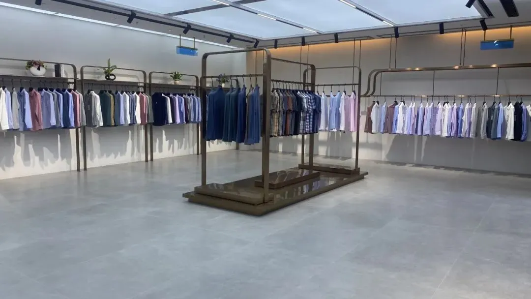 南博才艺大枫直播基地赴普宁考察电商市场