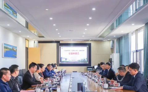 广东南博集团到云南翰文教育集团交流座谈