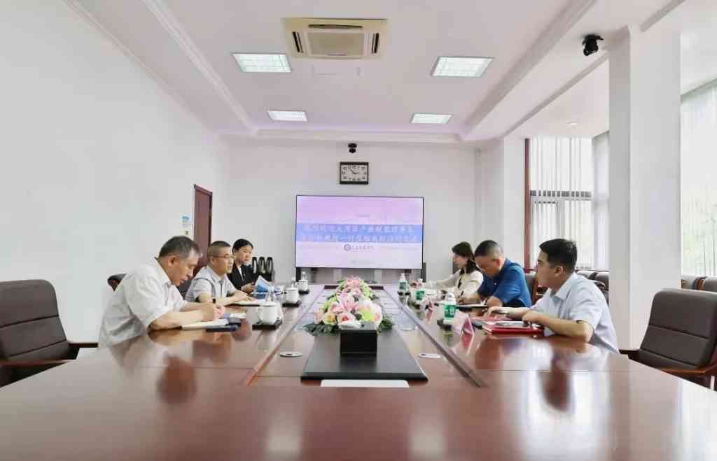 陈标新理事长走访大连科技学院