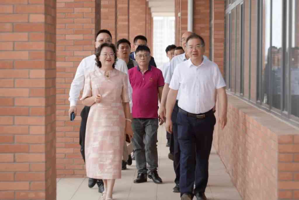 博思云公司与兰州博文科技学院签署战略合作协议