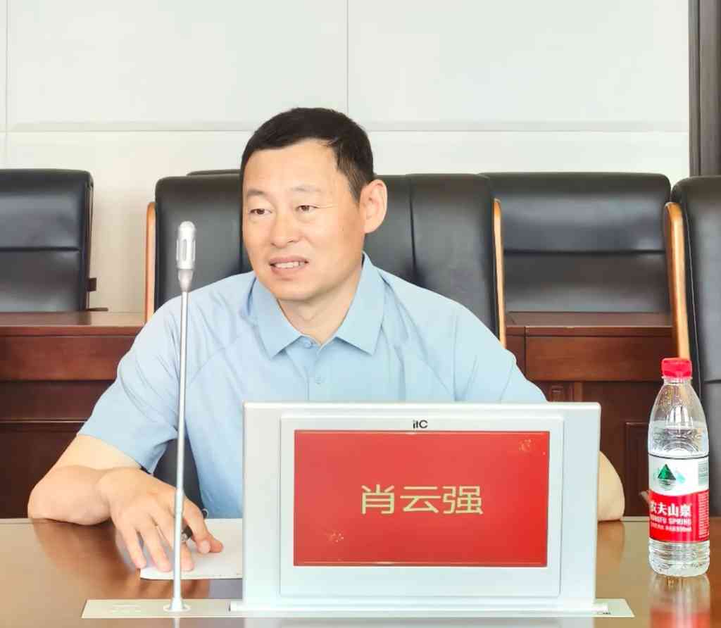 陈标新理事长走访大连财经学院