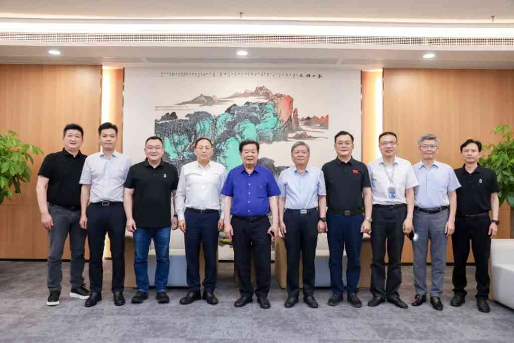 福耀科技大学与海尔，海信，赛力斯，洲明科技等多家集团公司签署战略合作协议