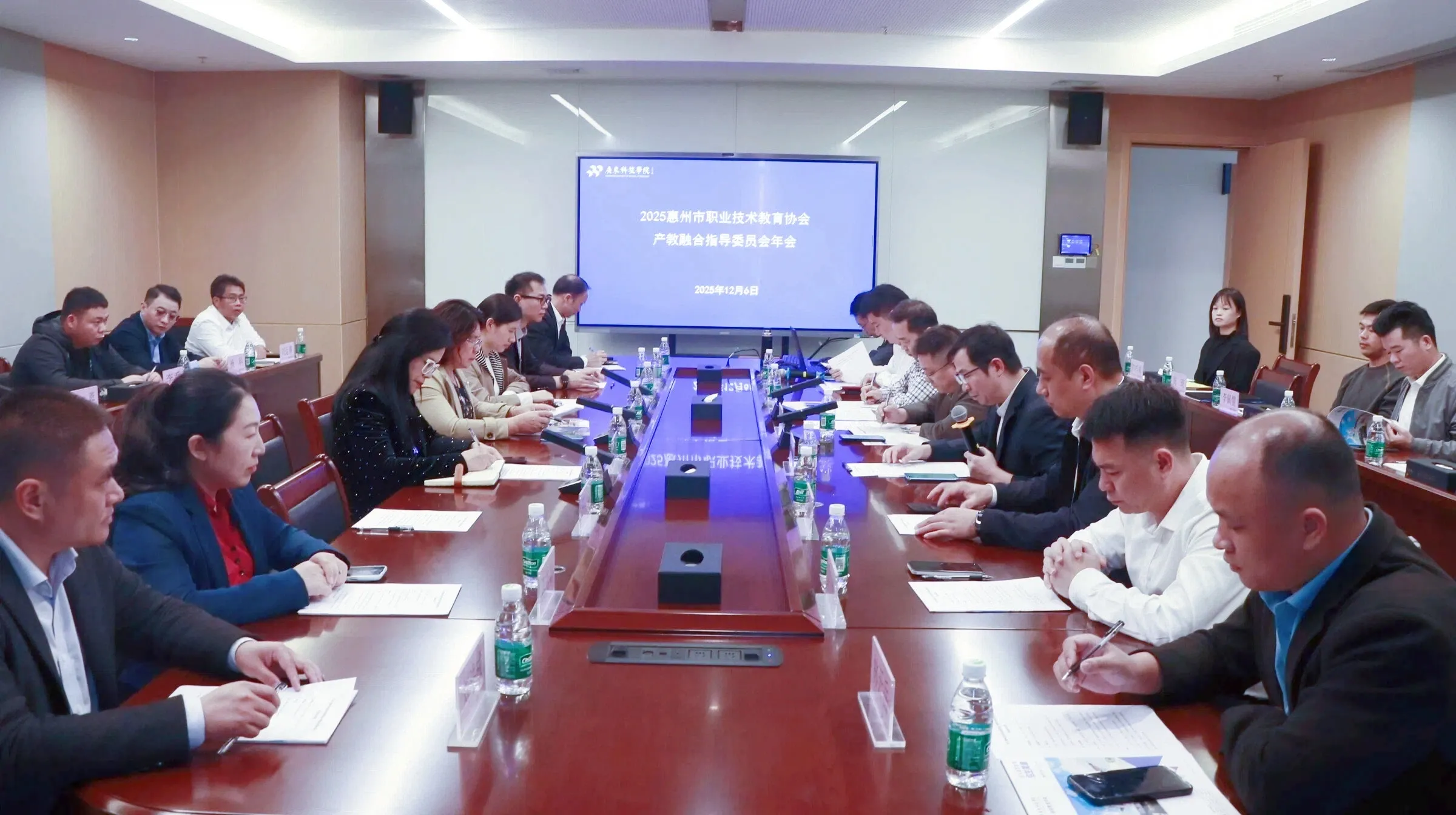 1765271332-89013320399b7e8487463a55d77b1615