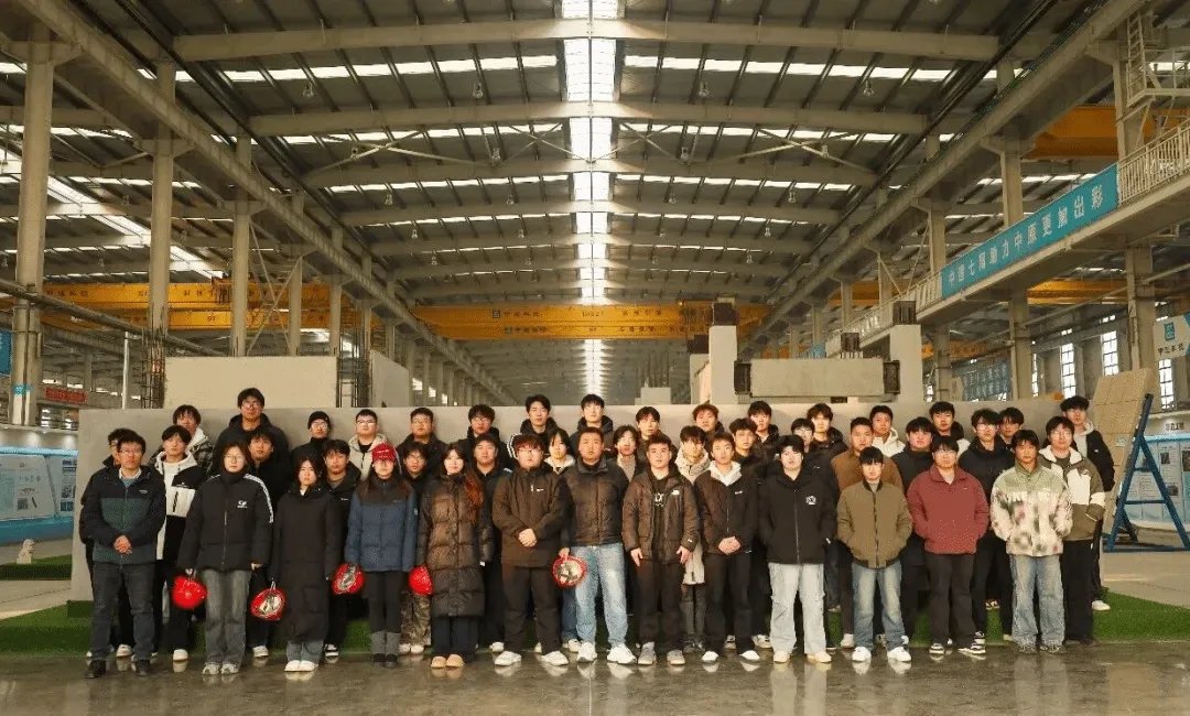 郑州城市职业学院学子赴中建科技名企开展沉浸式实地实习