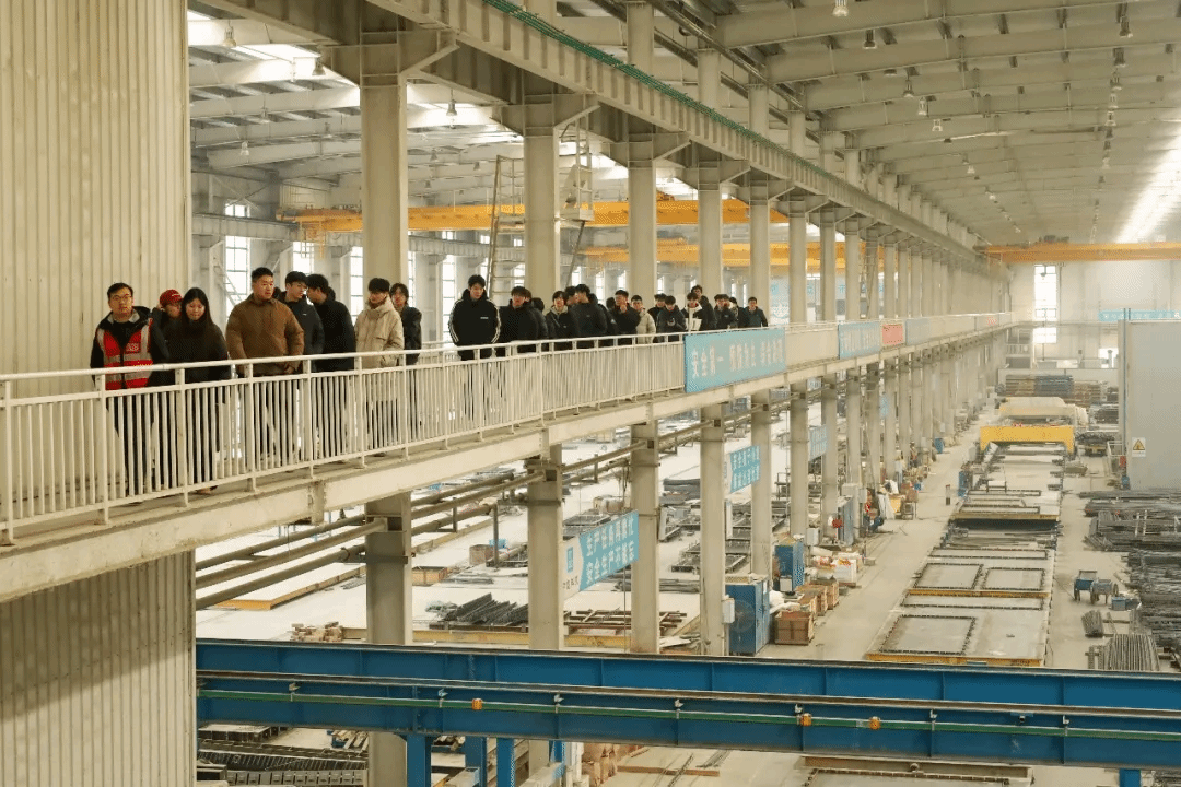 鄭州城市職業(yè)學(xué)院學(xué)子赴中建科技名企開展沉浸式實地實習(xí)