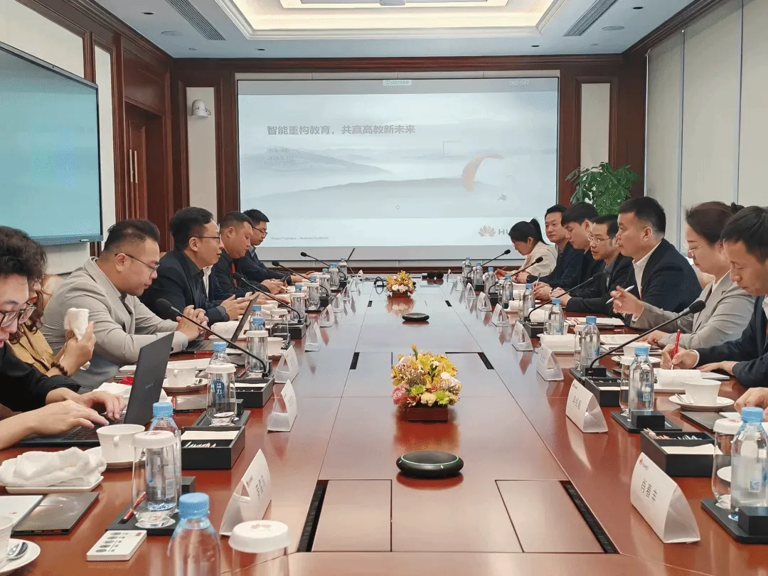 鄭州城市職業(yè)學(xué)院校長(zhǎng)帶隊(duì)走進(jìn)500強(qiáng)，打通畢業(yè)生就業(yè)“最后一公里”