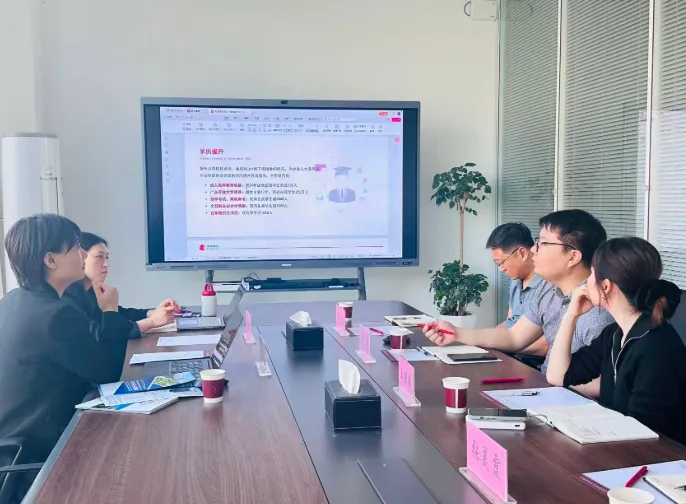 河南博思云科教赴河南新乡工商职业学院交流