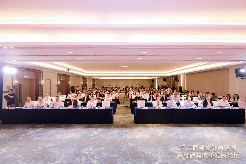 紧跟高教强国战略，郑州国际专本贯通，接轨国家级人才培养新赛道