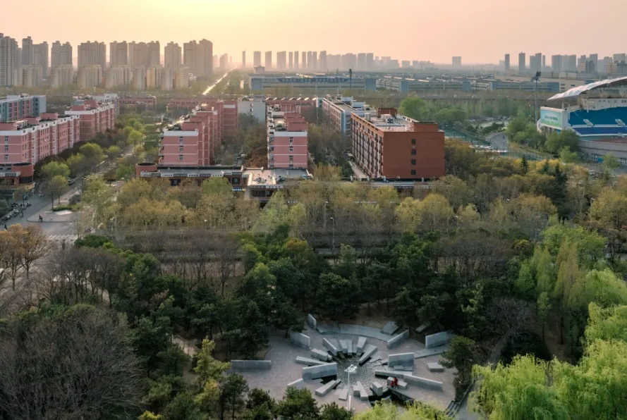 河南同等学力申硕适配 “人人持证、技能河南” 建设，学历技能双向赋能职场发展