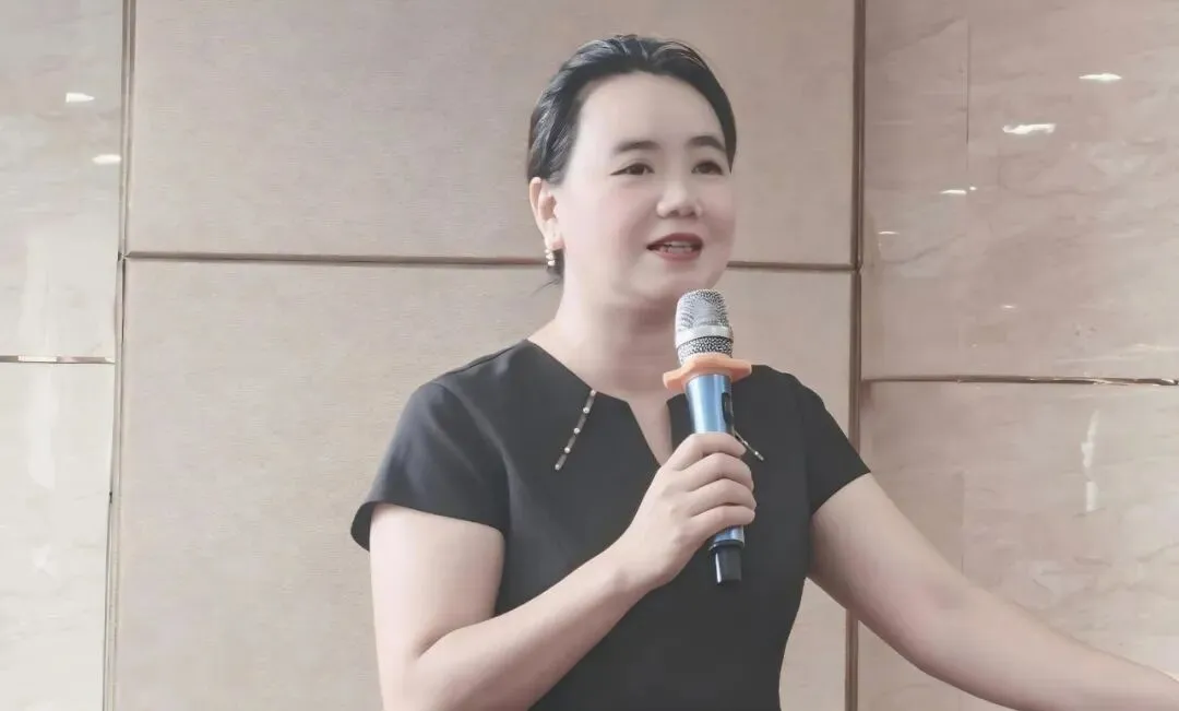 AI赋能 | 这个大学组织百名教师赴大湾区研修